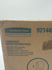 KIMBERLY-CLARK PROFESSIONAL SOAP DISPENSER 9214401 Pearl White-NEW!