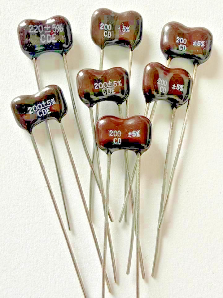 8X – 200pF @ 500V 5% – CD15 DIP SILVER MICA CAPACITOR ~ Amp/RF/HiFi/Audio #210