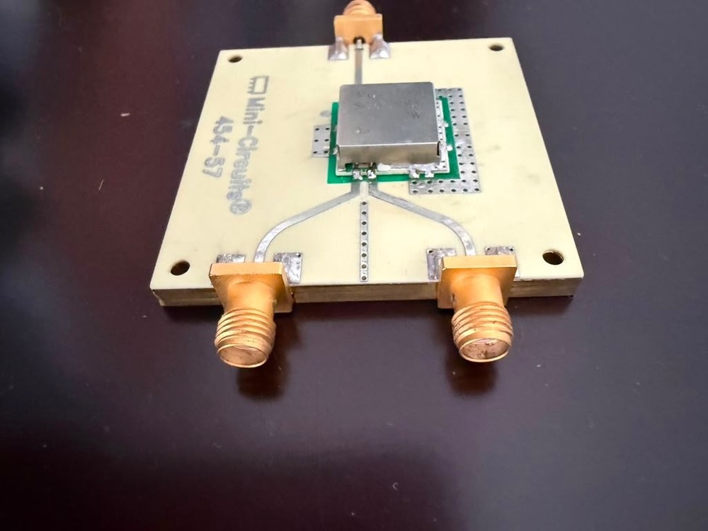 Mini-Circuits 454-57 RF Test Fixture Board w/ SMA Connectors Used