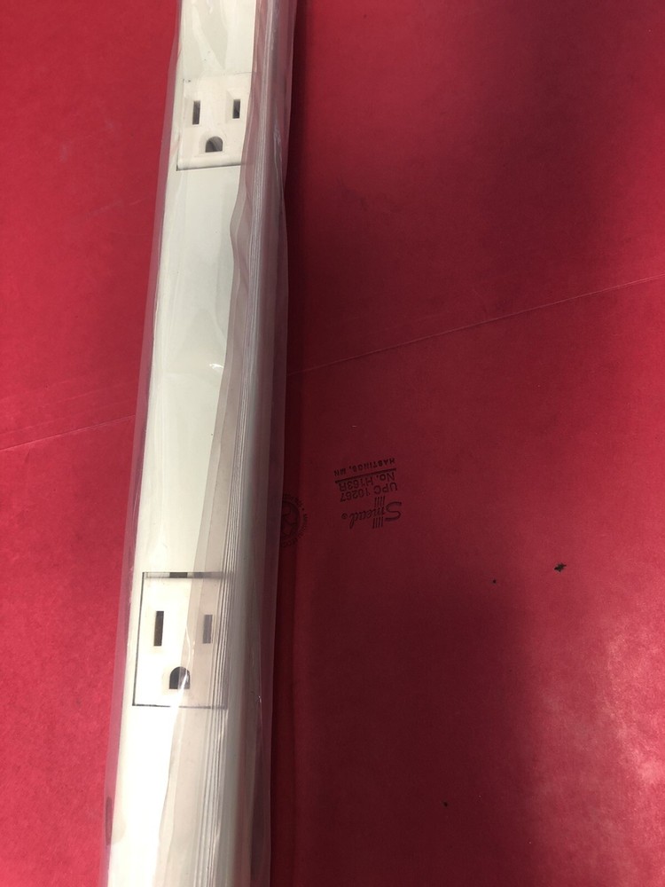 LEGRAND WIREMOLD V20GB606 Prewired Raceway 6 FOOT 6″ OUTLET SPACING