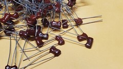 (20 Pcs) EM Silver Mica 160pF 2% Capacitor .16nF