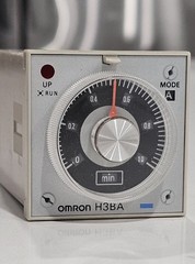 Omron HB3A Timer, 100/110/120Vac, 0.5s To 100h – NOS