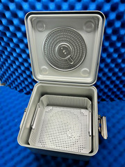 CASE MEDICAL SC08HG STERILIZATION CONTAINER 12.3″ X 11″ X 8″ WITH BASKET BSKH04