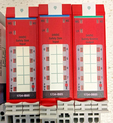 Allen Bradley 1734-AENTR Point I/O Ethernet w/ (1)1734-OB8S & (2)1734-IB8S 255G