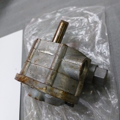 NOS TRACTOR PARTS 404777R92 PUMP, HYDRAULIC Case parts 1460, 95, 1480, 715, 1420