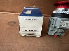 IDEC CONTROL UNIT AVN301N-R NEW
