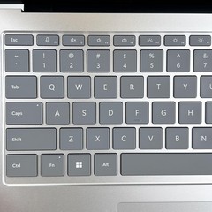 Microsoft Surface Laptop Studio 2 14 2K TOUCH 2.9GHz i7-13700H 32GB 1TB RTX 4050