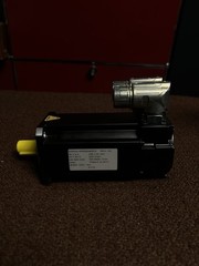 B&R Automation 8JSA32-R0030D600-0 AC Servo Motor 560VAC 3000RPM NEW
