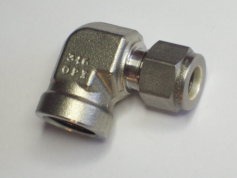 1- Swagelok Stainless Steel Elbow Fitting, 3/8″ OD Tube x 3/8″ FNPT, SS-600-8-6