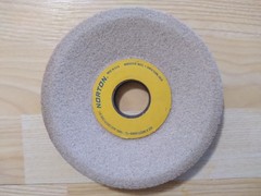 NORTON DISH GRINDING WHEEL 6″ X 3/4″ X 1-1/4″ 32A46-K5VBE