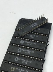 QTY-8 W2464AK-25 WINBOND 28-PIN DIP SRAM 64k cache memory chip ic 28 pin 8Kx8