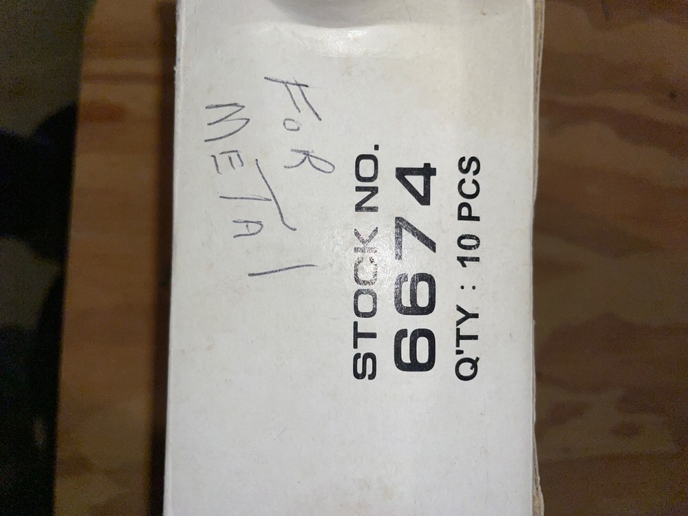 8 – 4 1/2″ Aluminum Oxide Grinding Wheel Stock No 6674