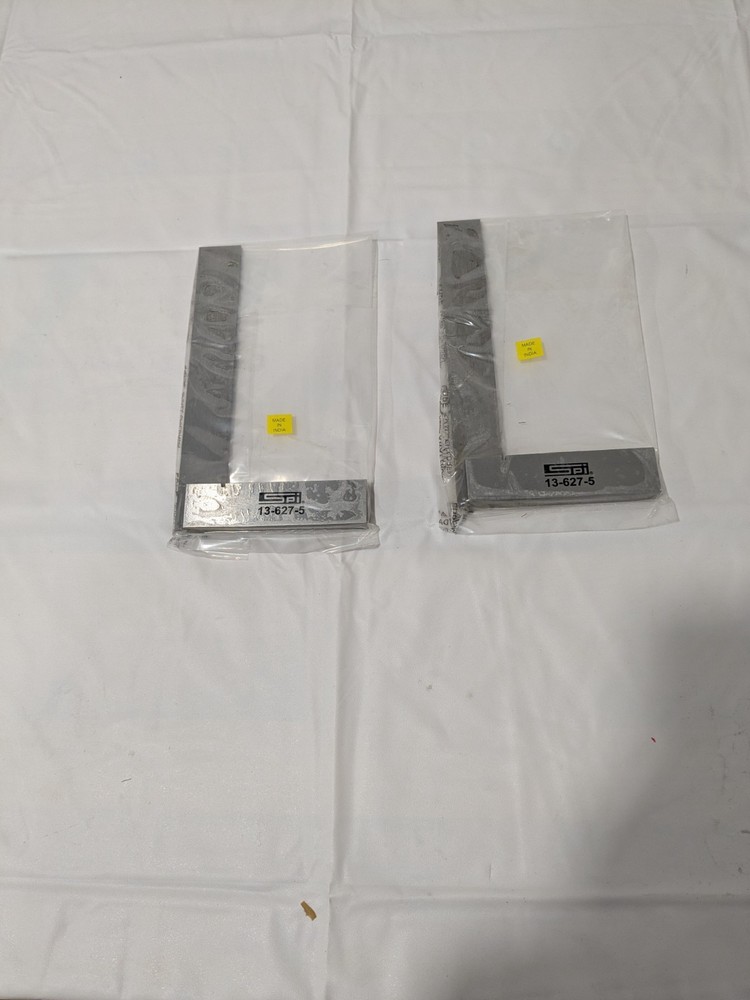 (2) SPI 6″ Blade Length, 4″ Base Length Spring Steel Square 13-627-5