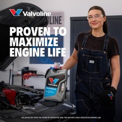Valvoline European Vehicle Full Synthetic SAE 0W-40 Motor Oil 1 QT 1 QT, Gold