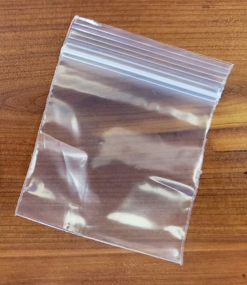 100 – 2″ x 2″ ZIP SEAL TOP LOCK BAGS CLEAR 2 MIL PLASTIC RECLOSABLE MINI BAGGIES