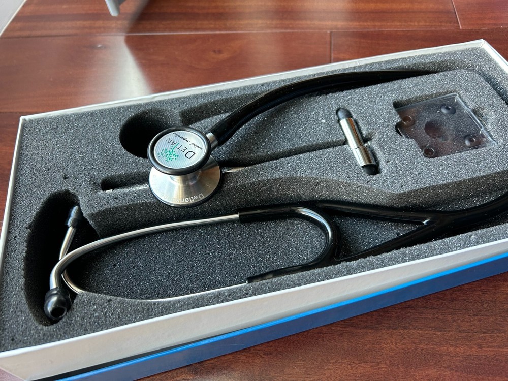 Professional Cardiology Stethoscope With Neurological Hammer
