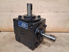 GTM Right Angle Gearbox 1″ shaft ratio 1:1.5 Both Shafts Keyed 2390-0606