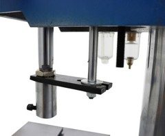 1100lbs/500kg Desktop Pneumatic Punch Press Machine with 2 Buttons & Foot Switch