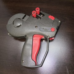Avery Dennison Monarch 1136 ULine Manual Portable Price Label Gun Black/Red