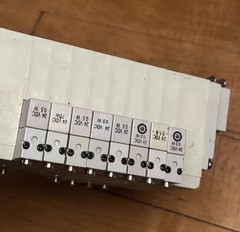 Numatics 239-1087 25 PIN SUB-D CONNECTOR SOLENOID VALVE MANIFOLD ASSEMBLY