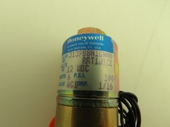 Honeywell Skinner 3139BBN1GN00 Solenoid Valve 3-Way NO 12VDC 100 PSI 1/8″ NPT