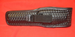 Bianchi AccuMold Elite Expandable Baton Holder & Covered Light Pouch Size 4