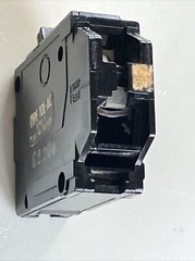 THQL1130 General Electric Plug-In CIRCUIT BREAKER 1 pole 30 Amp 1P 30A