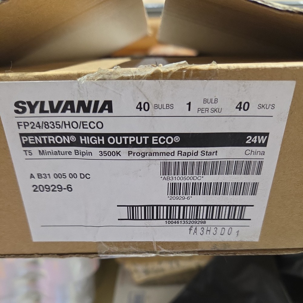 Box of 40 Pc SYLVANIA 20929 FP24/835/HO/ECO 2 Foot 24W T5 High Output 3500K