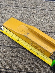 Romac 2D5572 Scarifier Tip Yellow fits CAT 12H, 12K, 12M, 120,120B, 120G, 120H