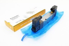 EMC E.MC N3R352C-08ME4 N3R352C-08M 24V Solenoid Valve Solenoid Valve -Unused/Original Box-