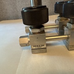 APTech AP VM 8003 10RA 8 Valves Pressure 3 Regulators AP1510sm AP1510SHM 2PW MV4