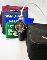 Welch Allyn DS58-MC Sphygmomanometer Aneroid Durashock Hand Multi Cuff Gauge