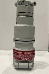 Appleton ECCL2023 20 AMP/125 VAC Cord Connector and Appleton ECP-2023 Plug