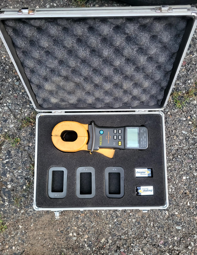 Reed Clamp-On Ground Resistant Tester MS2301