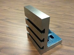 T-Slot Angle Plate webbed End 6-1/2x5x4-1/2″ high tensil cast iron SAPW-IN654