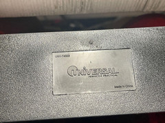 USED ADJUSTABLE 3 HOLE PUNCH 11 sheet Universal UNV-74323 (4D)