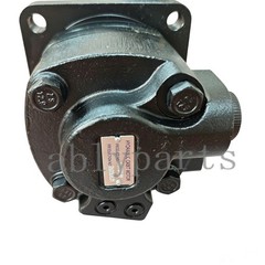 Hydraulic Drive Motor 6675939 110-1082-006 For Eaton Bobcat SG60 2330