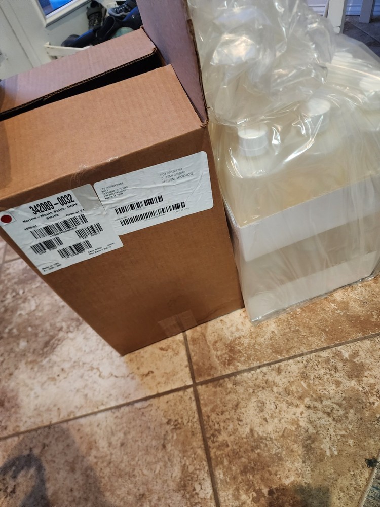 Thermo HDPE Media Bottle 1000mL 24 pack Sterile W/ Enclosure Narrow Mouth Round