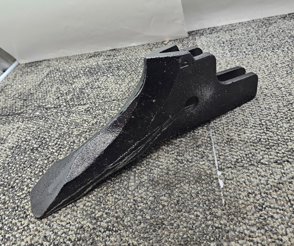 67948B Zone Builder Ripper Point Black Ductile Iron