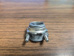 100 Count Metalectrics 3/8” Non-Metallic Sheathed Cable Connector – NOS