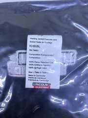 Lincoln Electric Flame Retardant Welding Jacket Size large KH808L