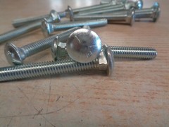 5/16-18 X 2-1/2 in. carriage bolt grade 5 course thread (Pack of 15)