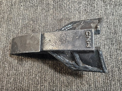 CNH 7″ Tiger Point x 1-1/2″ Shank 48058575 For Case IH Ripper 530, 690, 730 9300