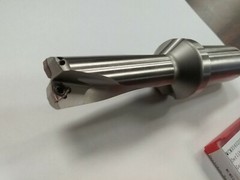 U drill 3/4″x2-1/2″x5-1/4″, 1″ shank, index, w. Extra 4 WCMX03 inserts #UD-34