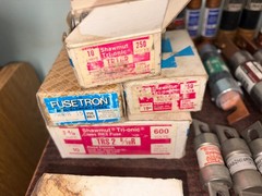 LOT OFOVER 100 NOS FUSES FUSETRON BUSSMANN GOULD SHAWMUTT BULLET ETC. S1