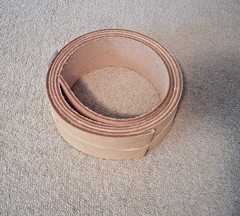22 in x 66 in TANNED BELT STRAPPING LEATHER NATURE COLOR, Not Died 3-4 mm