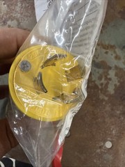 NEMA L15-20P Locking Plug Twist Lock Turnlok 20A 250V L1520-P