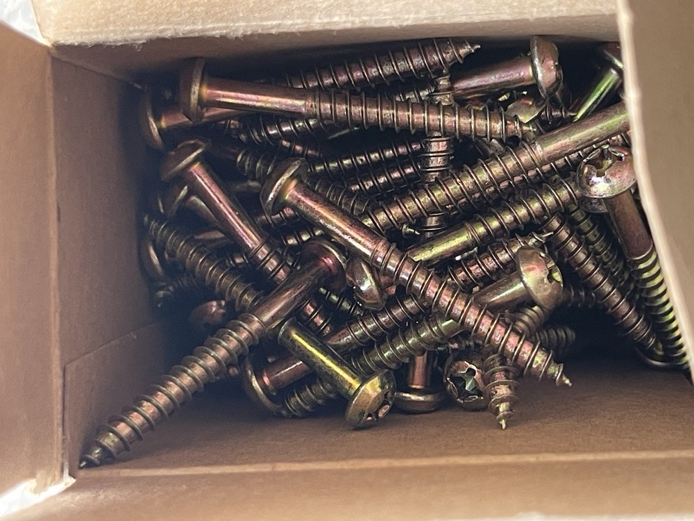LOT of 50 Screws #10 Brass Phillips Round Head Wood Screws 2”