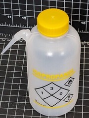 Fisherbrand Isopropanol Alcohol 500ml Easy-Squeeze Safety Wash Lab Bottle 028976
