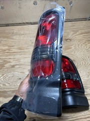 Tail Light Taillight Assembly Pair w/o Bulbs For Dodge Ram 1500 Truck